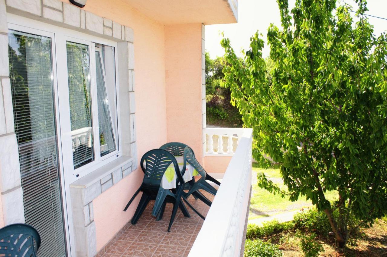 Apartments With A Parking Space Kampor, Rab - 5029 Luaran gambar