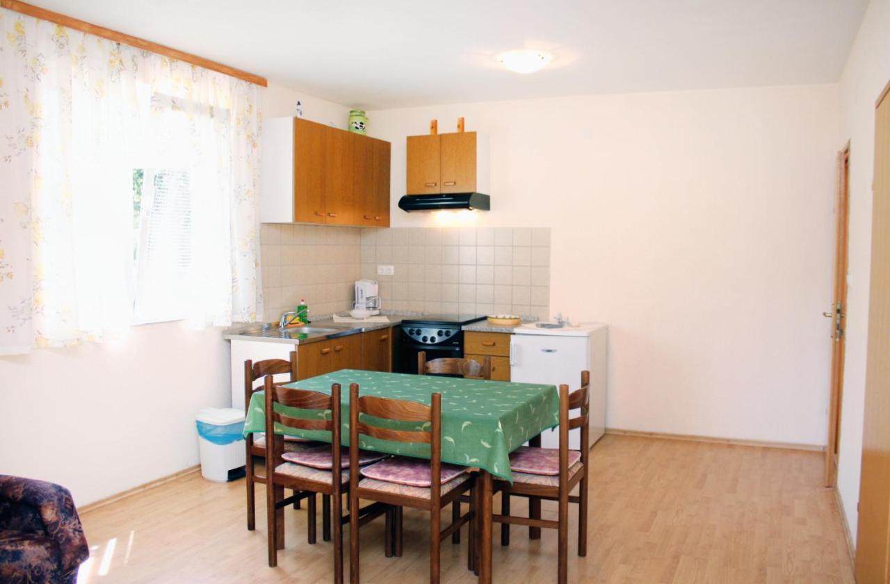 Apartments With A Parking Space Kampor, Rab - 5029 Luaran gambar